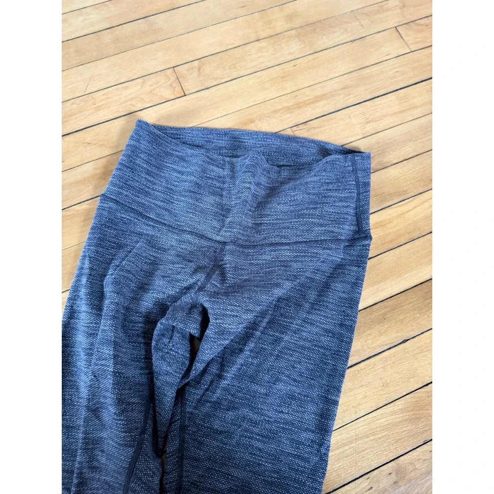 Lululemon heathered grey high waist athletic leggings‎
